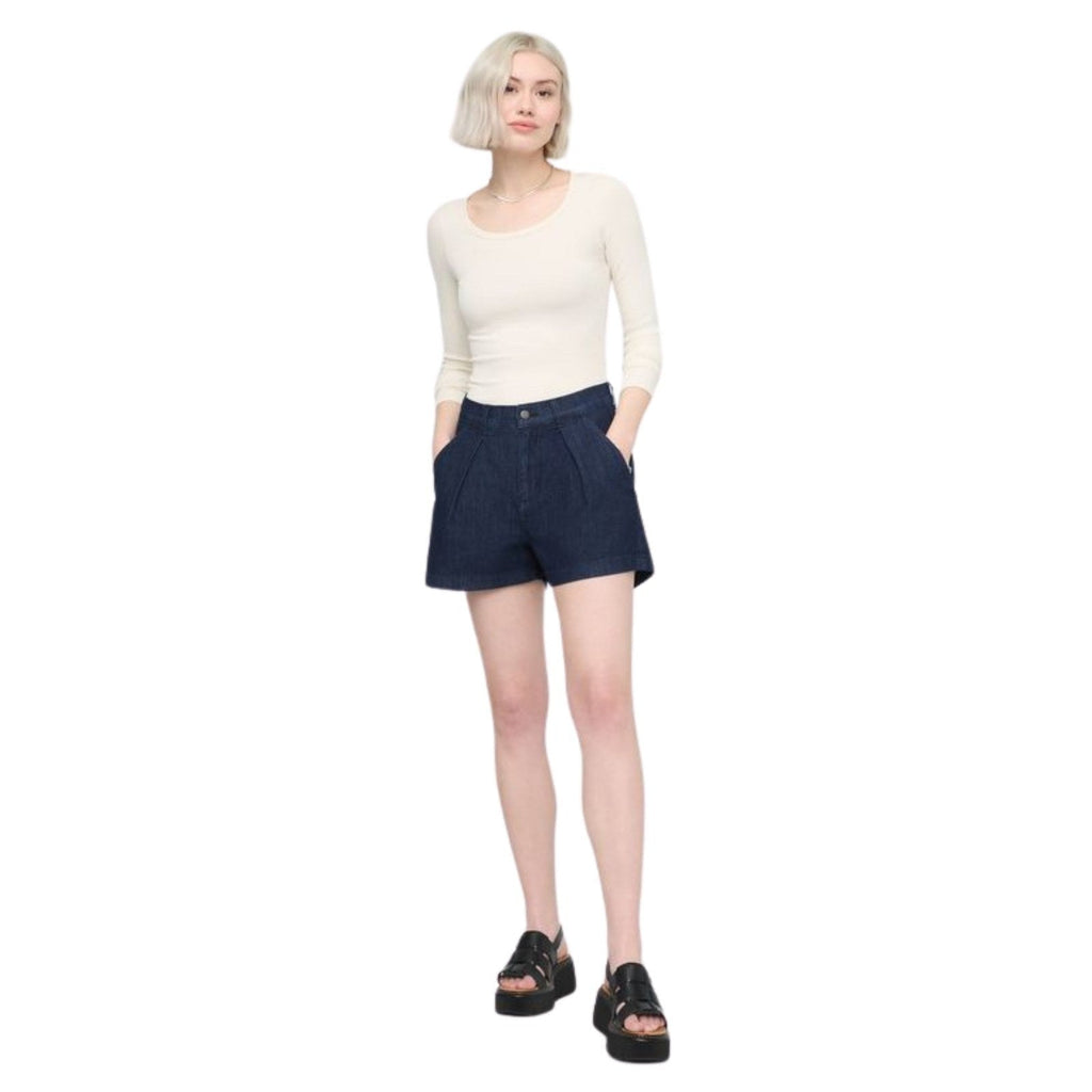 Duer Women's Performance Denim Lite Pleated Short – Women's