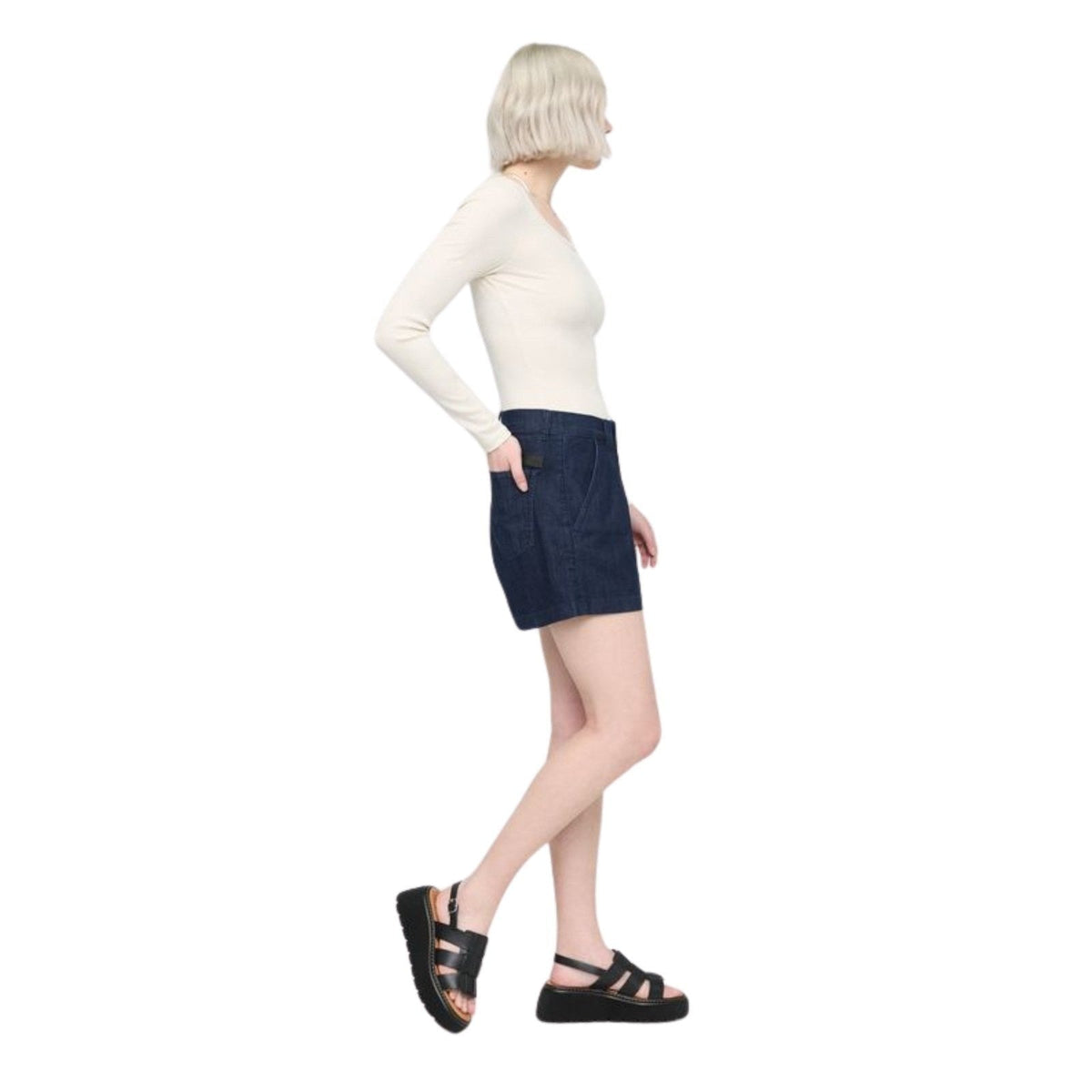 Duer Women's Performance Denim Lite Pleated Short – Women's