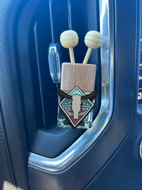 Desert Skull Vent Clip Car Diffuser in Spiced Apple
