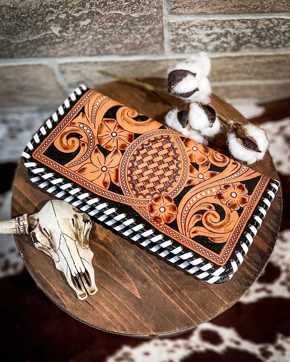 Gaze Wallet by Myra Bag