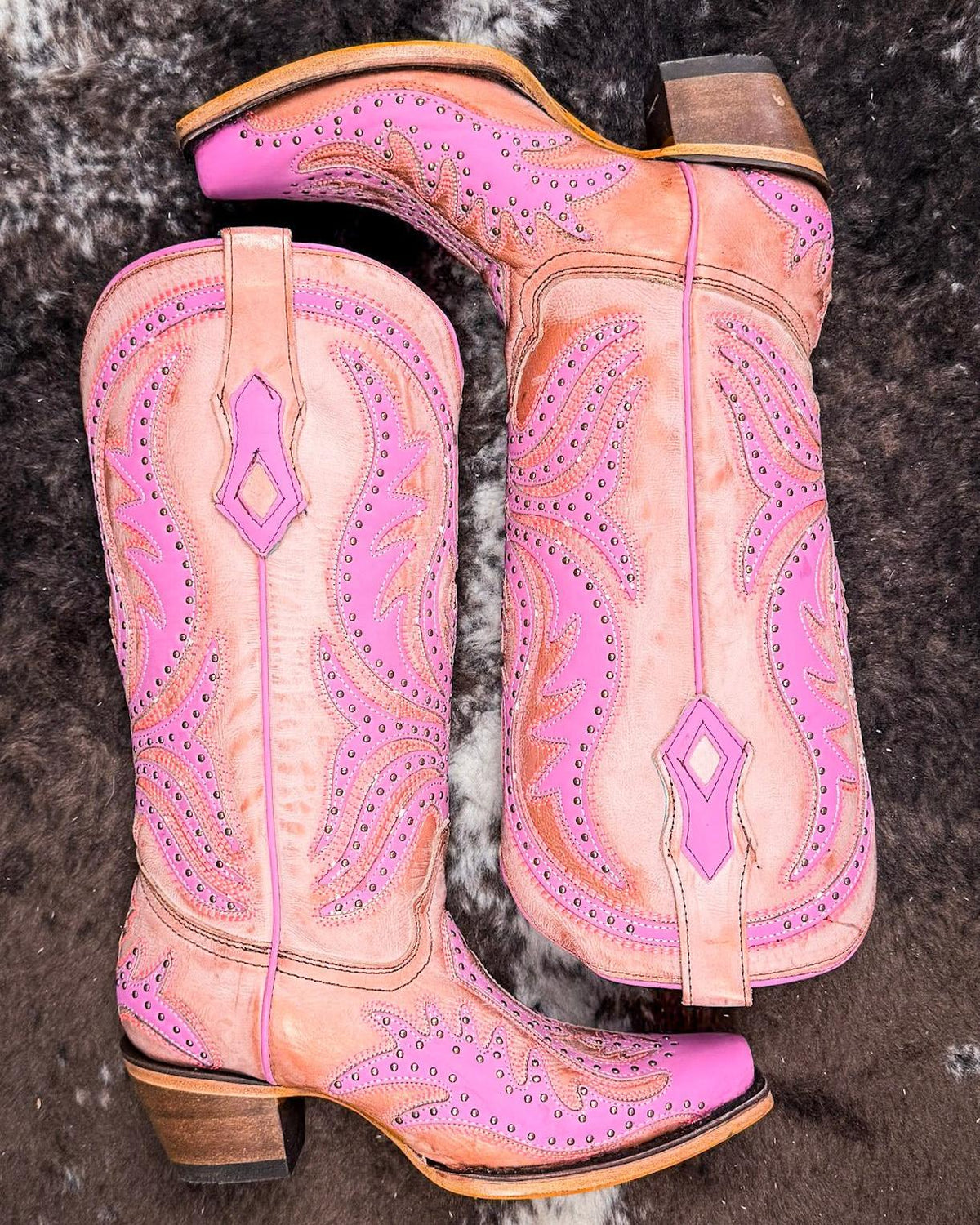Hotwired Honey Snip Toe Boots in Tan and Pink by Corral