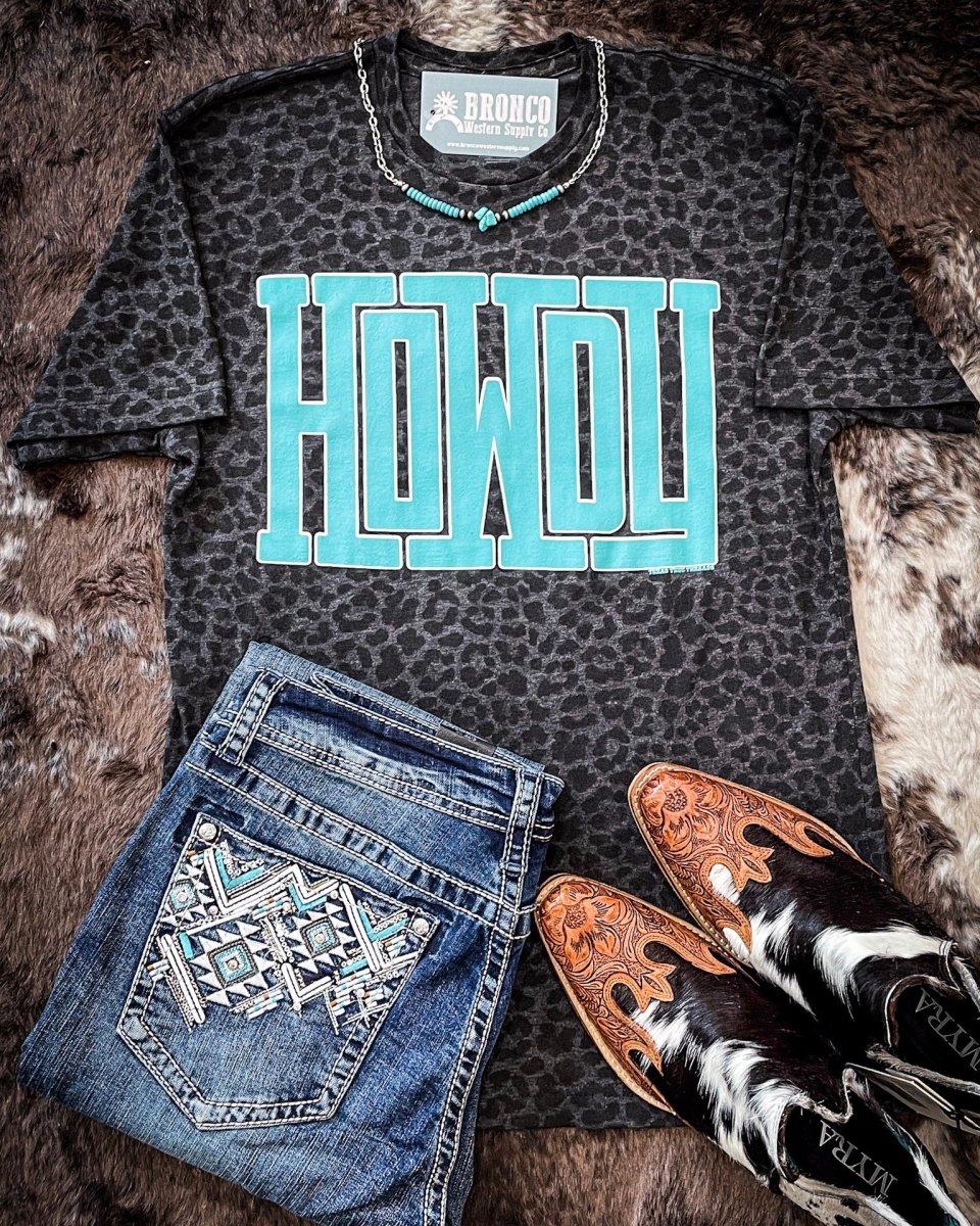 Howdy Block Graphic Tee in Black Leopard