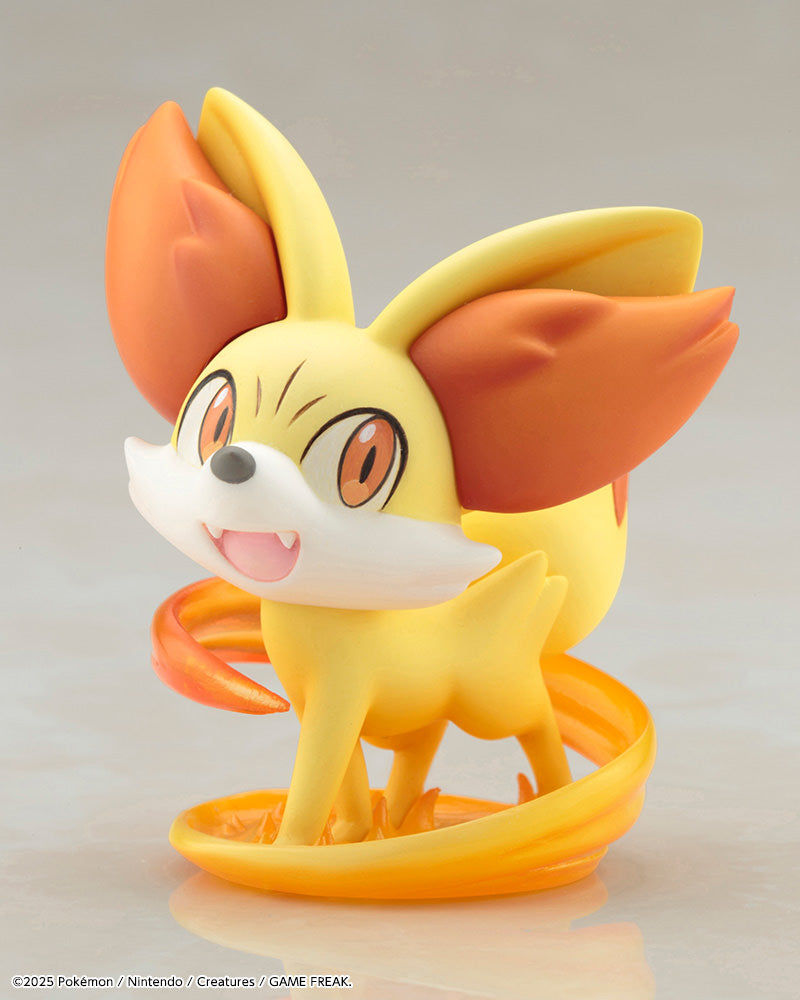 Pokémon: Serena with Fennekin
