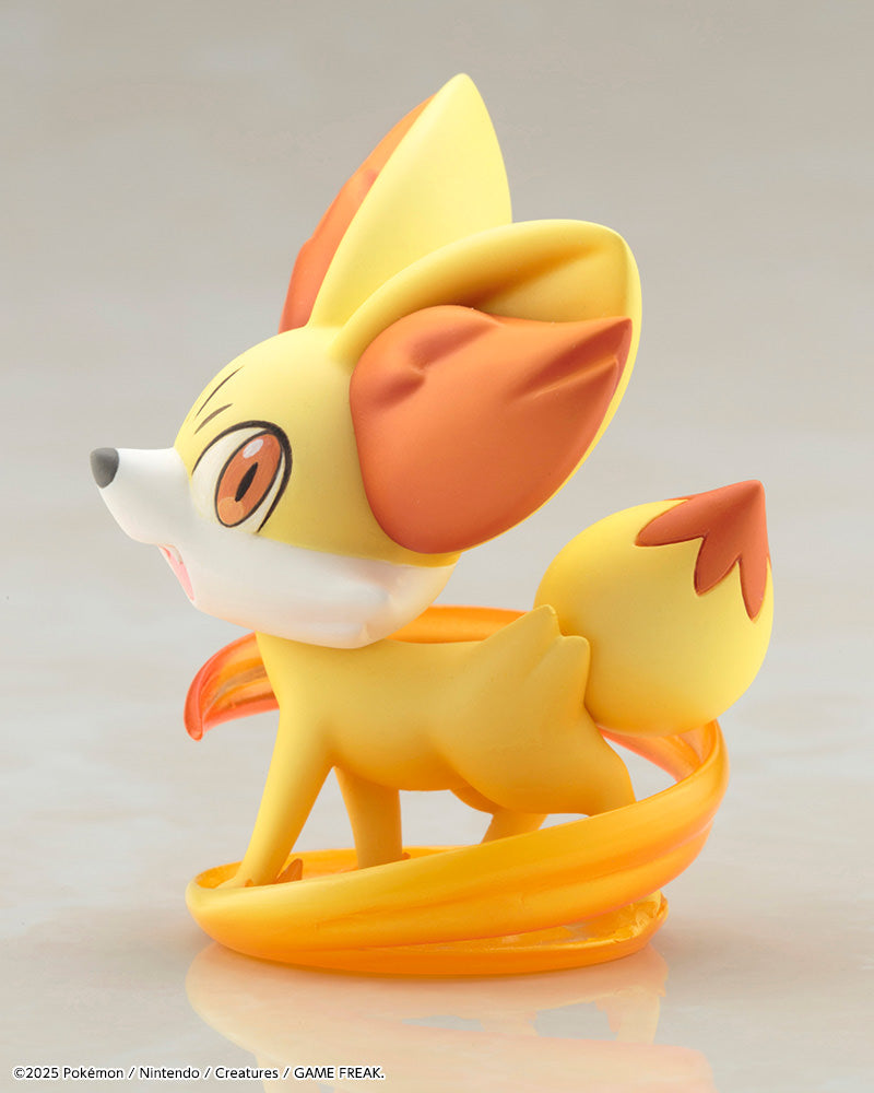 Pokémon: Serena with Fennekin