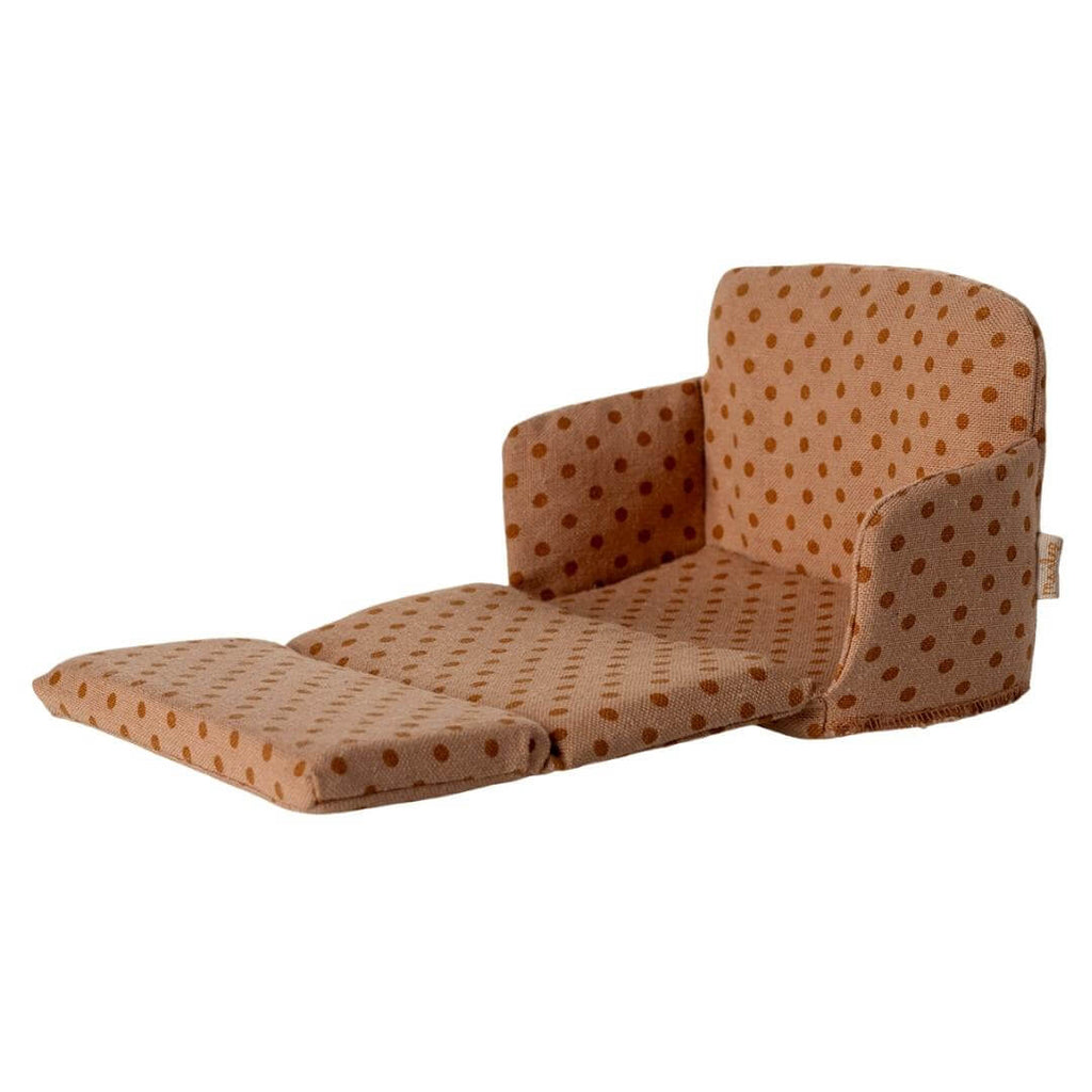 Mouse-Sized Sofa Bed