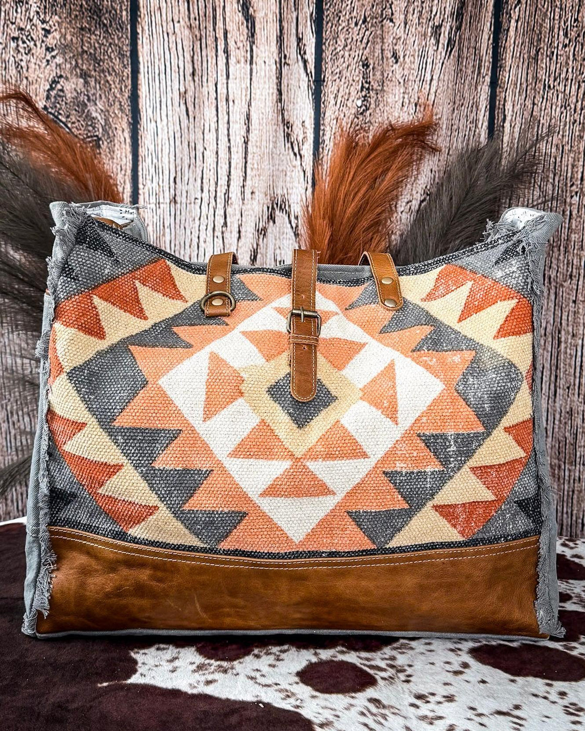 Cosmopolitan Weekender Bag by Myra Bag