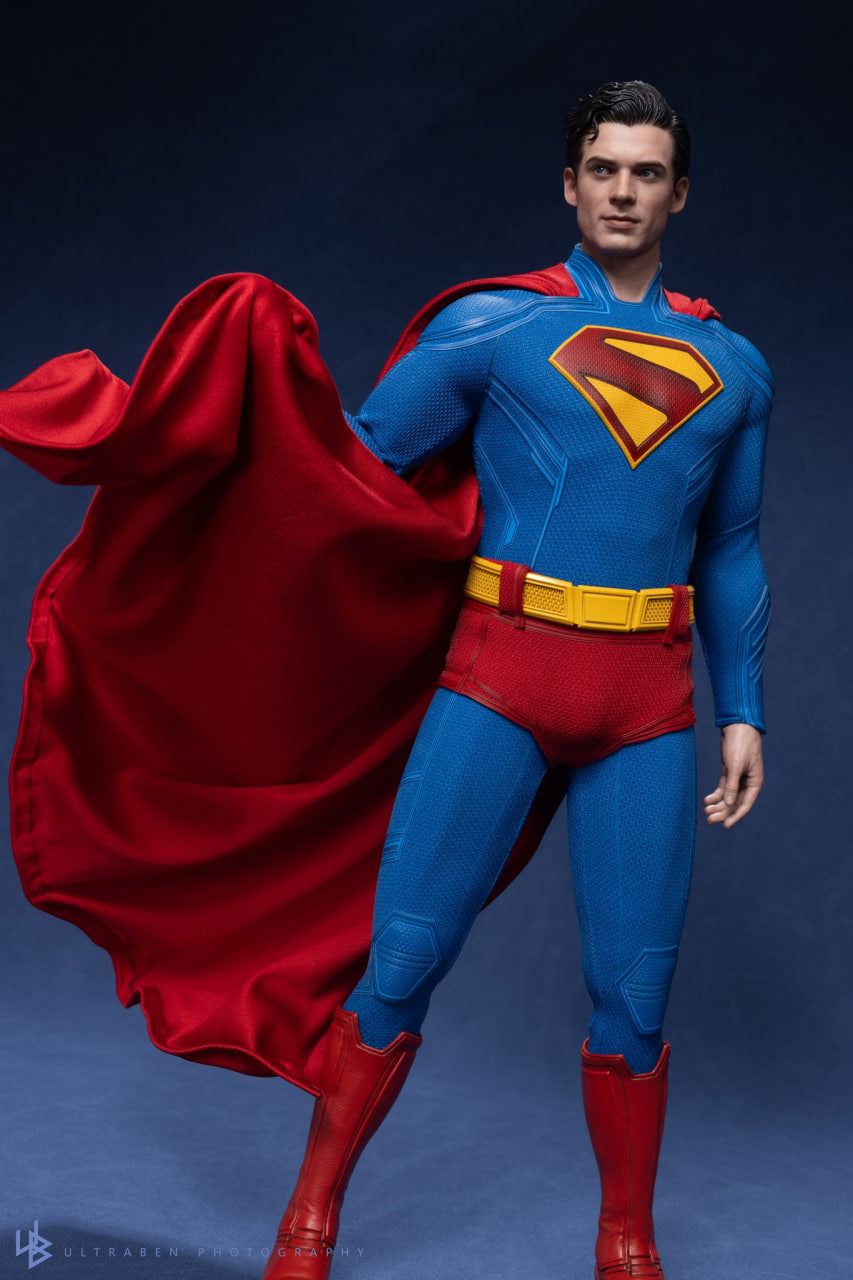 READY🔥Hot Toys MMS812 Superman 1/6th Scale Superman & Krypto Collectible Set