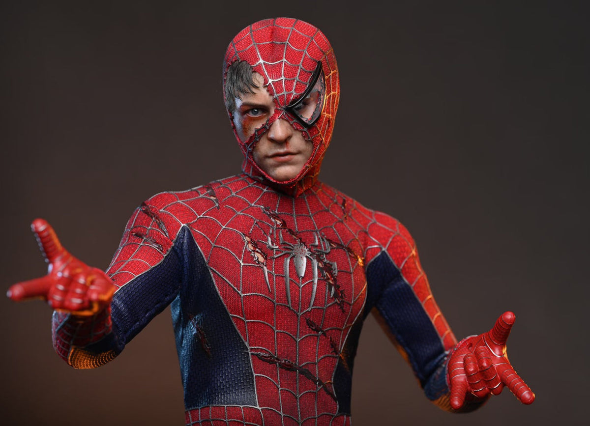 Preorder🔥Hot Toys MMS859 Spider-Man 1/6th scale Spider-Man (Battle Damaged Version) Collectible Figure