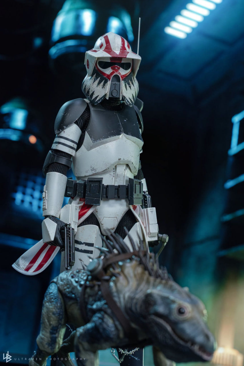 READY🔥Hot Toys TMS167 Star Wars: The Clone Wars - Sergeant Hound 1/6th Scale Collectible Figure