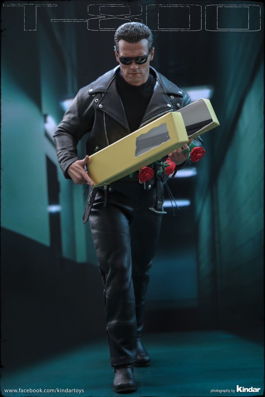 READY🔥Hot Toys MMS795 Terminator 2: Judgment Day 1/6th Scale T-800 (2.0) Collectible Figure