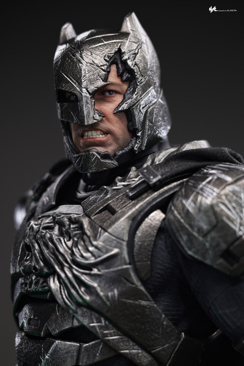 READY🔥Hot Toys MMS743D63 Batman V Superman Dawn Of Justice Armored Batman (2.0) 1/6th Scale Collectible Figure (Deluxe Version)