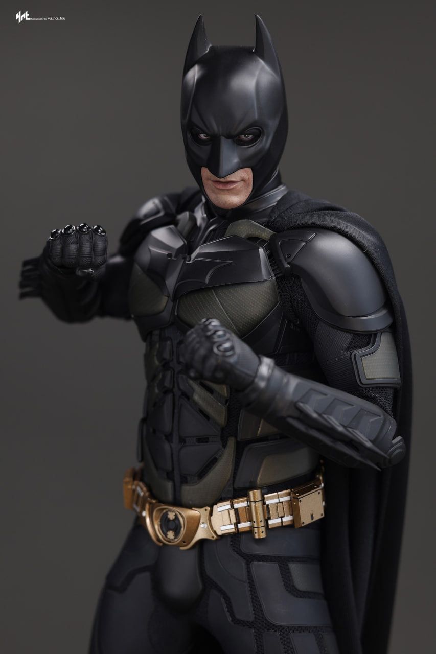 READY🔥Hot Toys MMS750 Batman The Dark Knight - 1/6th scale Batman Armory with Bruce Wayne (2.0) Collectible Set