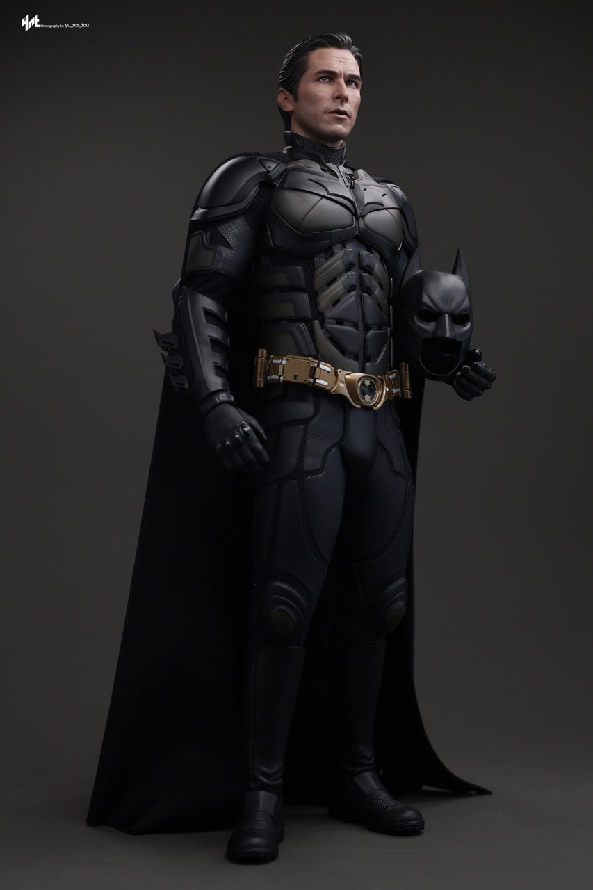 READY🔥Hot Toys MMS750 Batman The Dark Knight - 1/6th scale Batman Armory with Bruce Wayne (2.0) Collectible Set