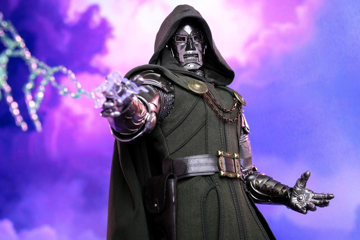 READY🔥Hot Toys CMS022B CMS022 Marvel Comics 1/6th Scale Doctor Doom Collectible Figure Special Edition