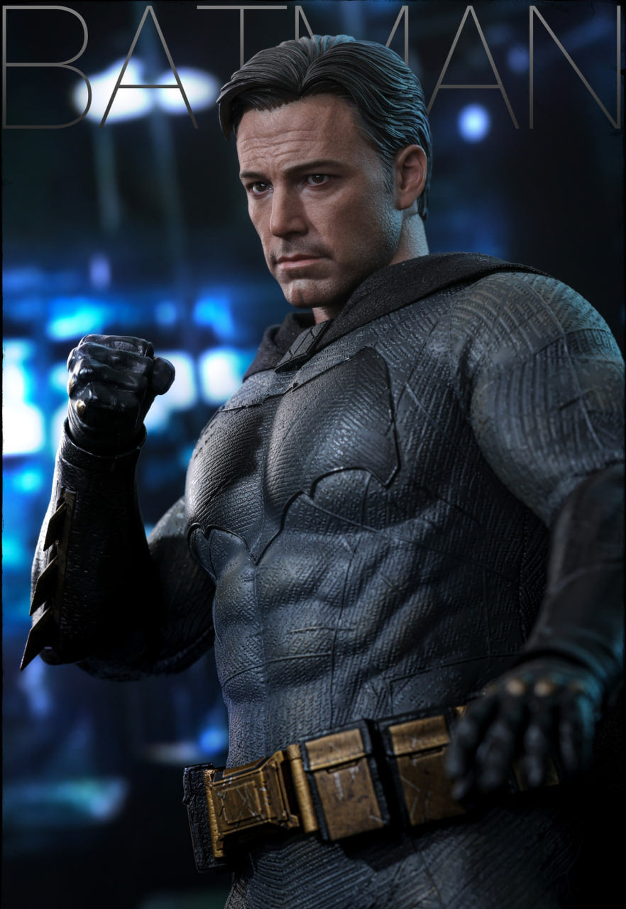 READY🔥Hot Toys MMS731 Batman v Superman: Dawn of Justice - 1/6th scale Batman (2.0) Collectible Figure (Regular Version)