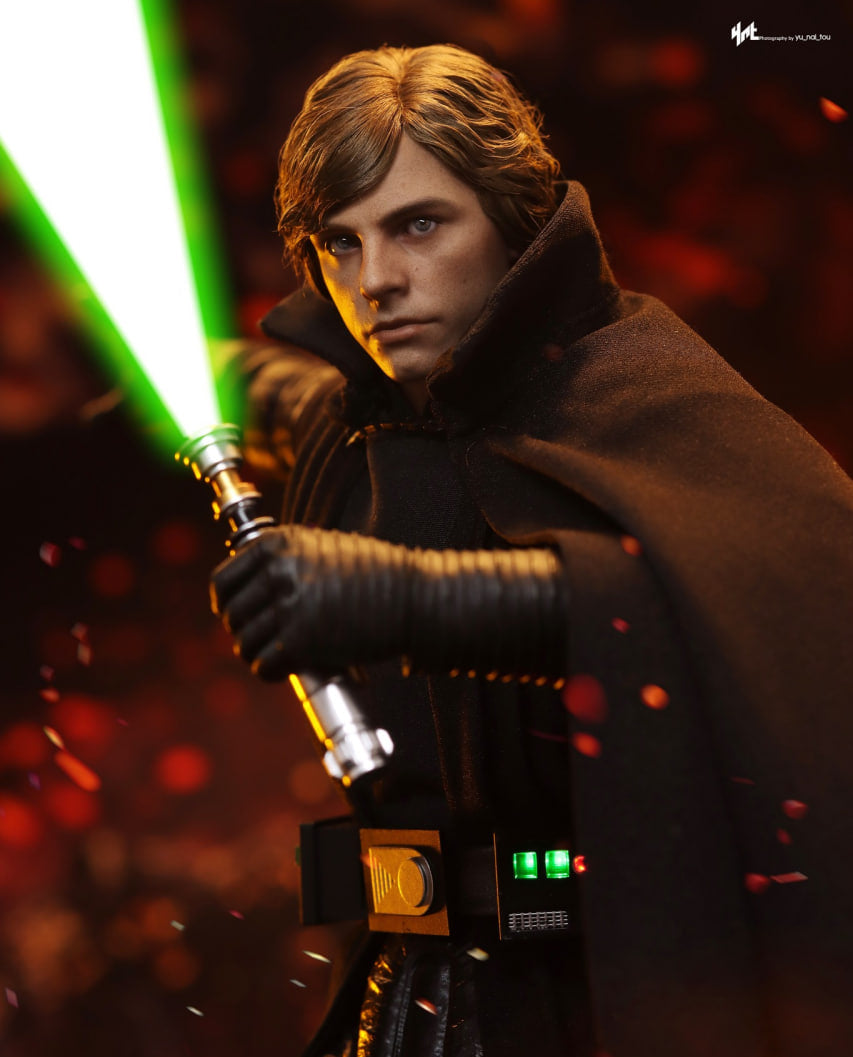 READY🔥Hot Toys CMS020AE Star Wars Luke Skywalker (Dark Empire) (Artisan Edition) [Hot Toys Exclusive] 1/6th scale Collectible Figure with Exclusive Coin