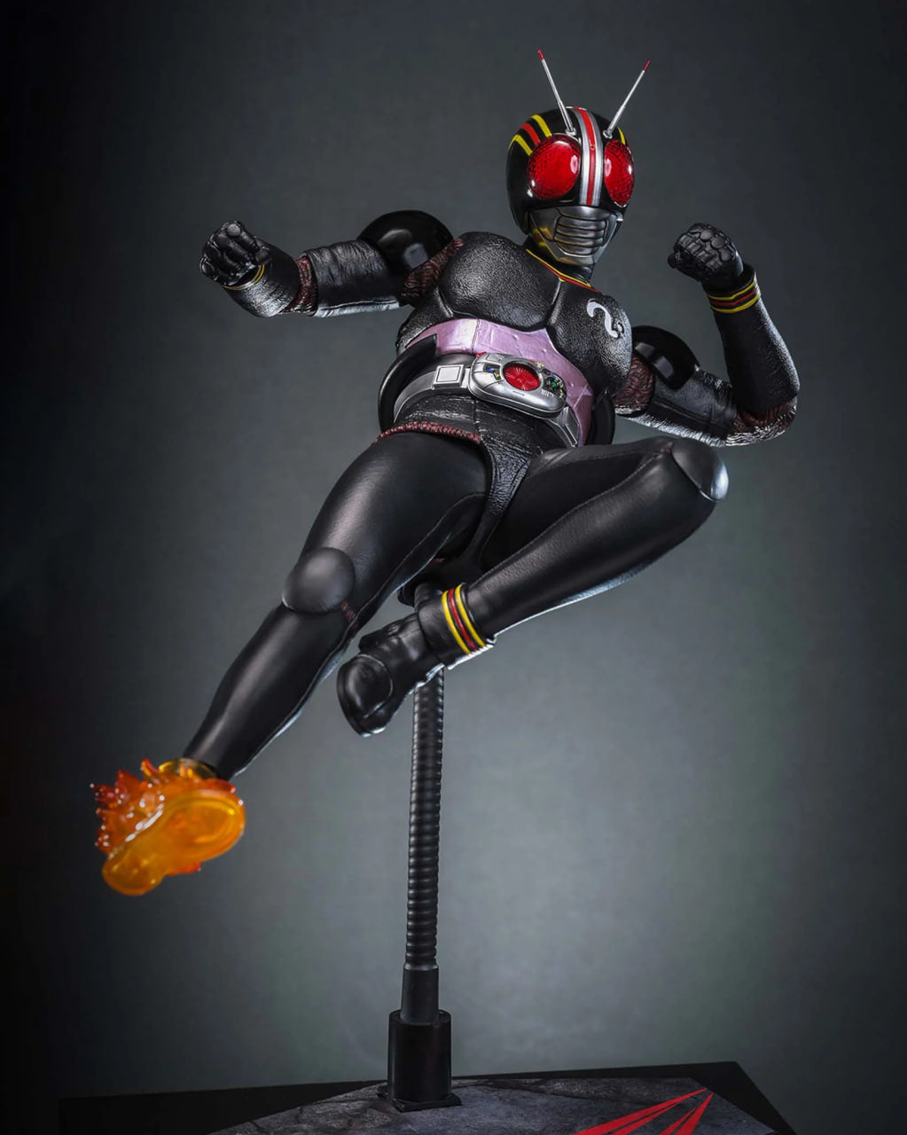 READY🔥Hot Toys TMS158 Kamen Rider Black 1/6th scale Kamen Rider Black Collectible Figure