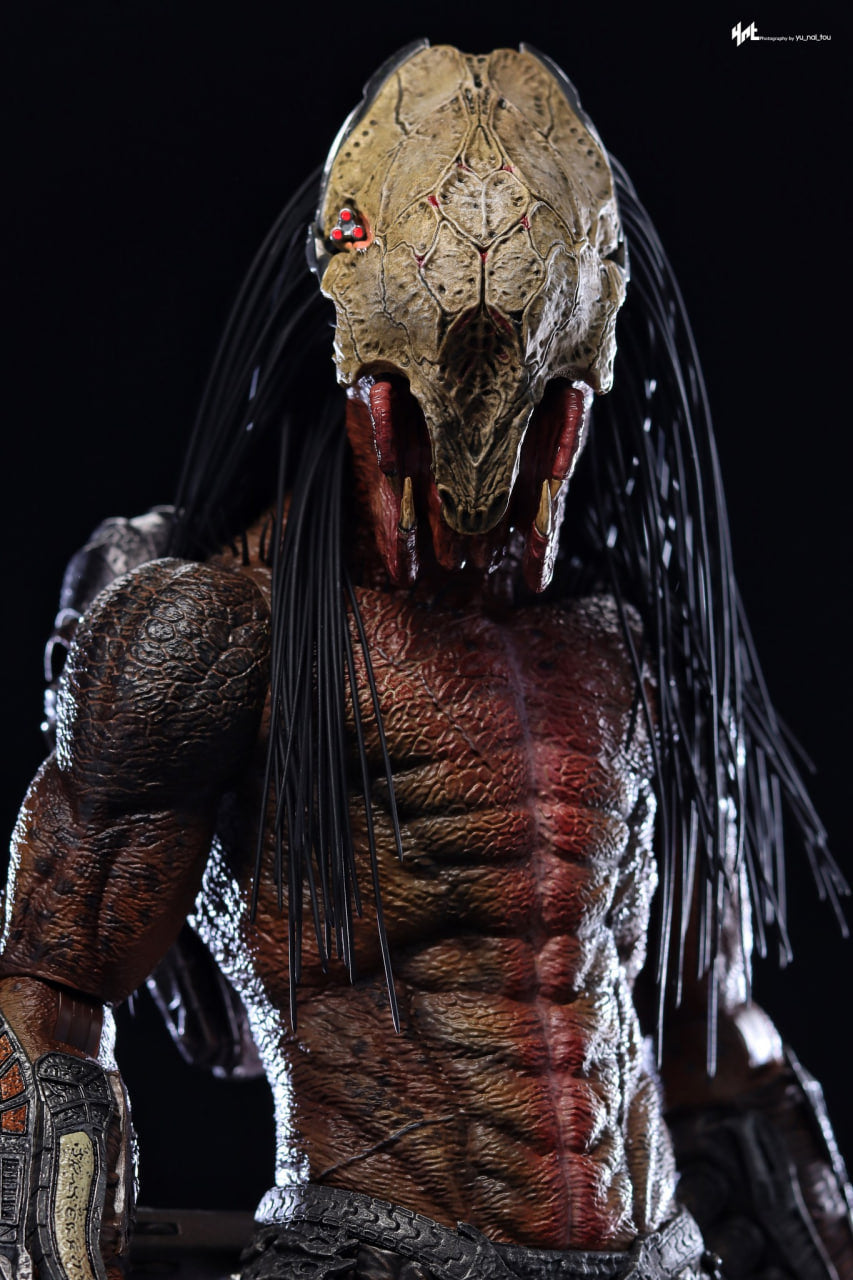 READY🔥Hot Toys TMS114 The Prey Feral Predator 1/6 Scale Collectible Figure