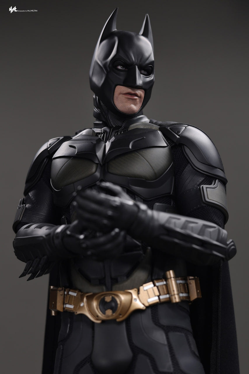 READY🔥Hot Toys MMS750 Batman The Dark Knight - 1/6th scale Batman Armory with Bruce Wayne (2.0) Collectible Set