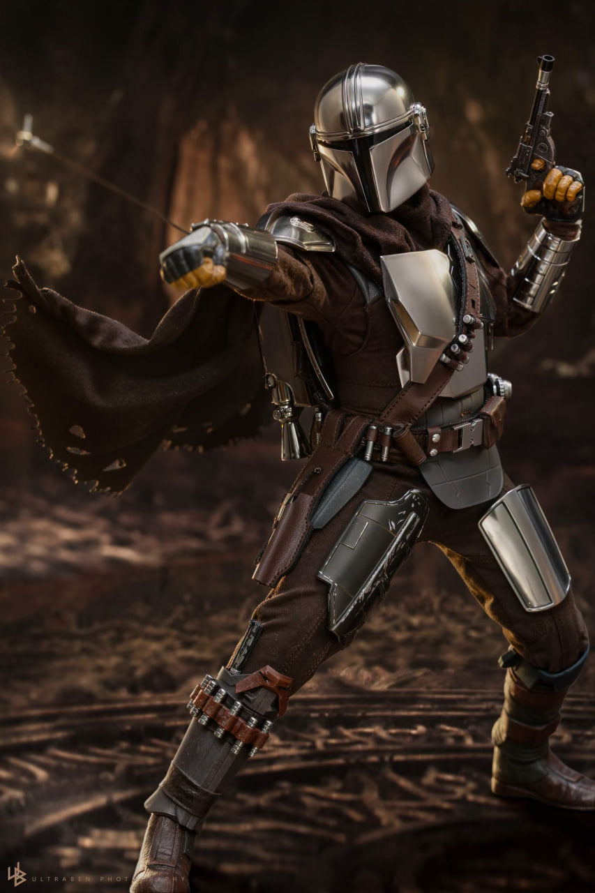 READY🔥Hot Toys MMS871 Star Wars: The Mandalorian & Grogu - The Mandalorian and Grogu 1/6th scale Collectible Set
