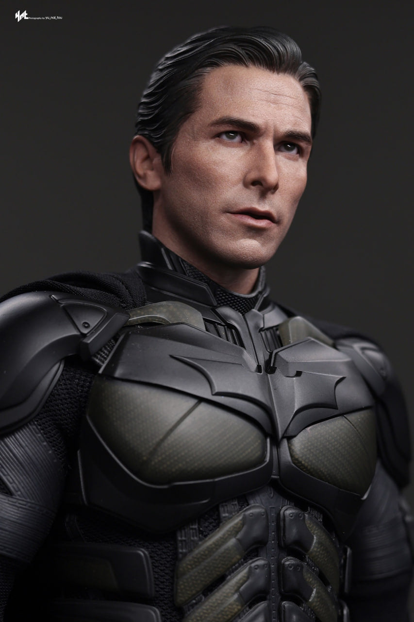 READY🔥Hot Toys MMS750 Batman The Dark Knight - 1/6th scale Batman Armory with Bruce Wayne (2.0) Collectible Set