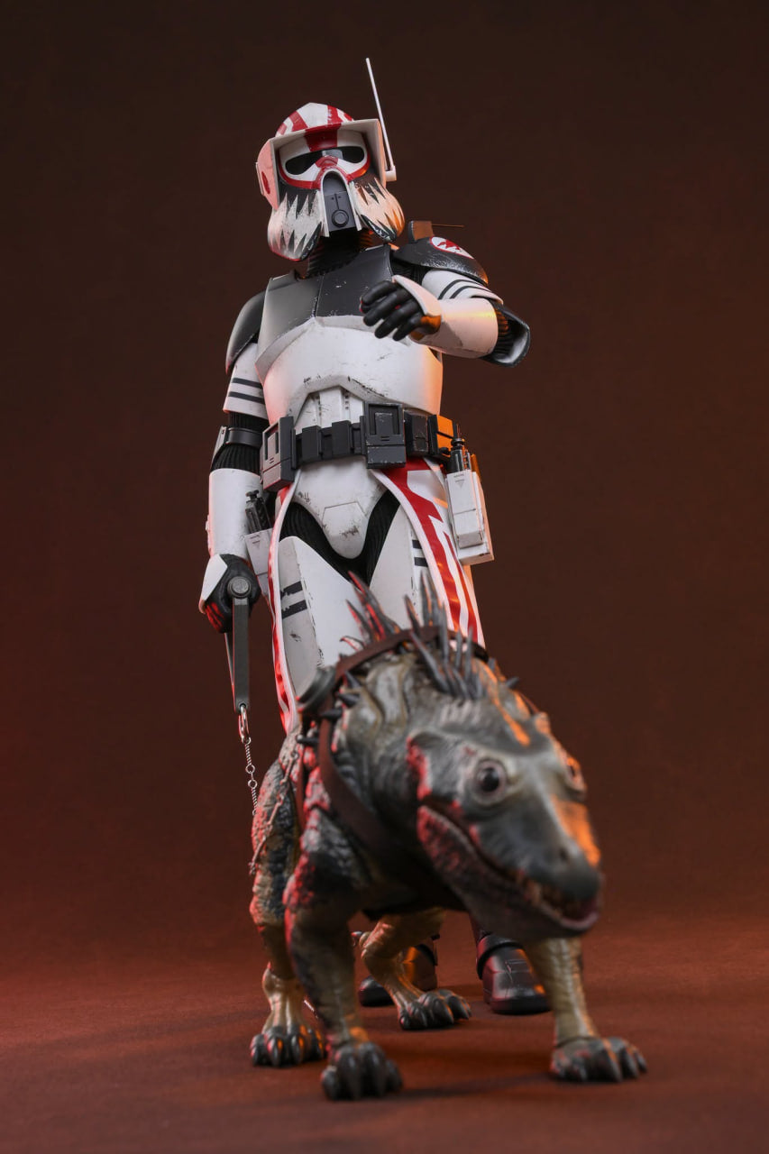READY🔥Hot Toys TMS167 Star Wars: The Clone Wars - Sergeant Hound 1/6th Scale Collectible Figure
