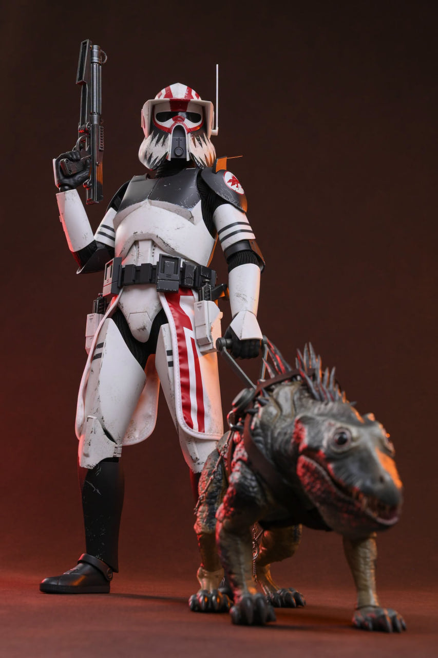 READY🔥Hot Toys TMS167 Star Wars: The Clone Wars - Sergeant Hound 1/6th Scale Collectible Figure