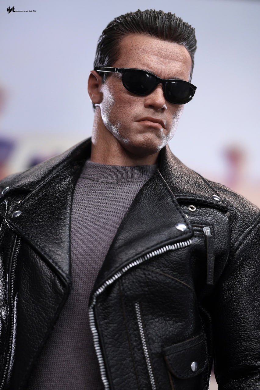 READY🔥Hot Toys MMS795 Terminator 2: Judgment Day 1/6th Scale T-800 (2.0) Collectible Figure