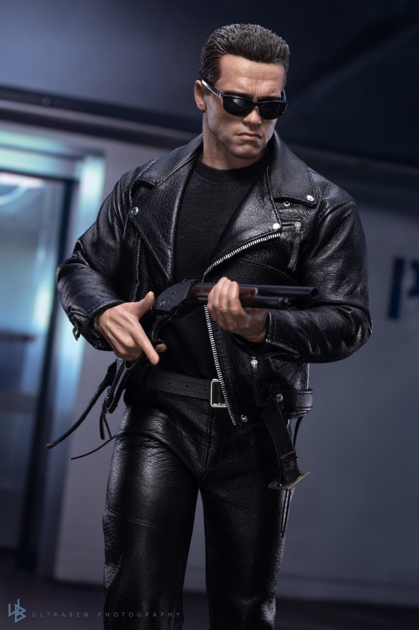 READY🔥Hot Toys MMS795 Terminator 2: Judgment Day 1/6th Scale T-800 (2.0) Collectible Figure