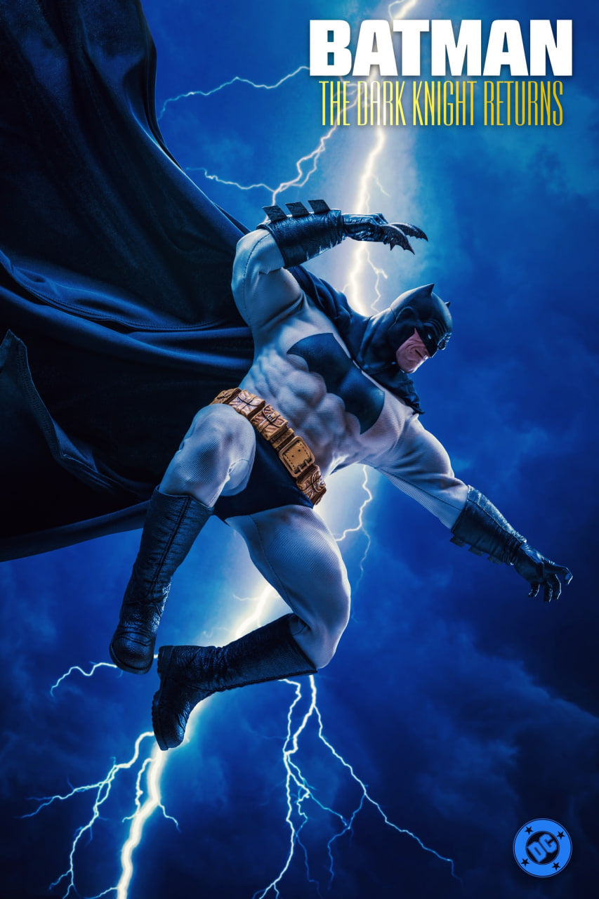 READY🔥Hot Toys CMS024 DC Comic Batman The Dark Knight Returns Batman 1/6 Scale Collectible Figure
