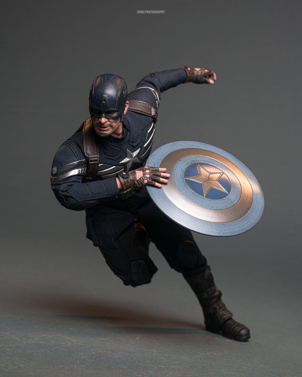 READY🔥Hot Toys MMS783 Captain America: The Winter Soldier 1/6th scale Captain America (Stealth S.T.R.I.K.E. Suit) 2.0 Collectible Figure