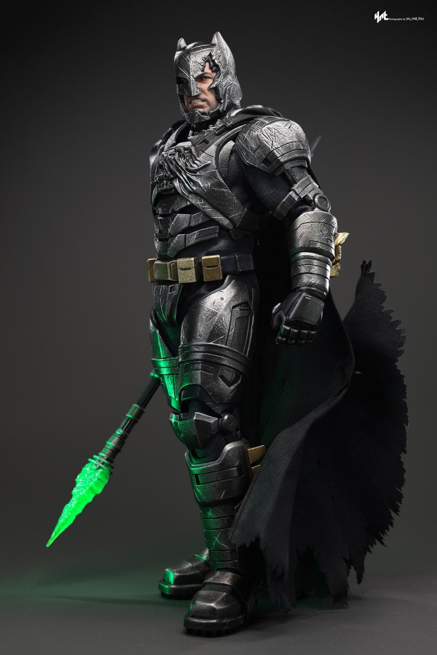 READY🔥Hot Toys MMS743D63 Batman V Superman Dawn Of Justice Armored Batman (2.0) 1/6th Scale Collectible Figure (Deluxe Version)