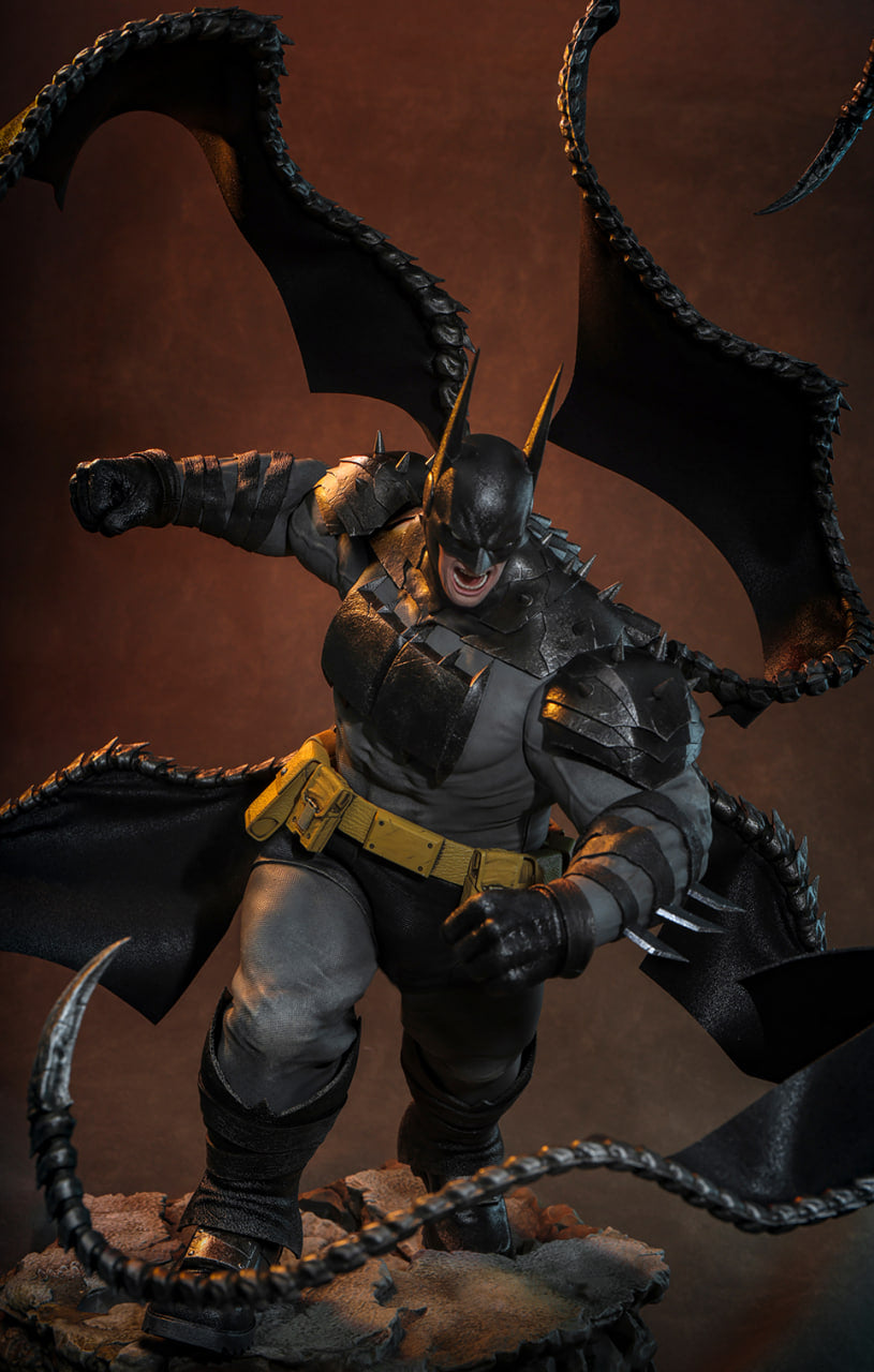 Preorder🔥Hot Toys CMS030 Absolute Batman - 1/6th scale Batman Collectible Figure