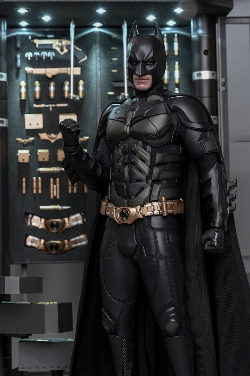 READY🔥Hot Toys MMS750 Batman The Dark Knight - 1/6th scale Batman Armory with Bruce Wayne (2.0) Collectible Set