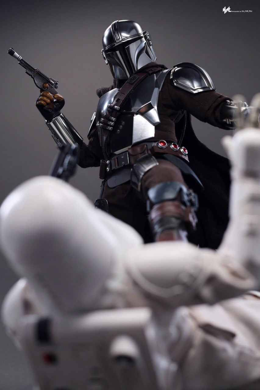 READY🔥Hot Toys MMS871 Star Wars: The Mandalorian & Grogu - The Mandalorian and Grogu 1/6th scale Collectible Set