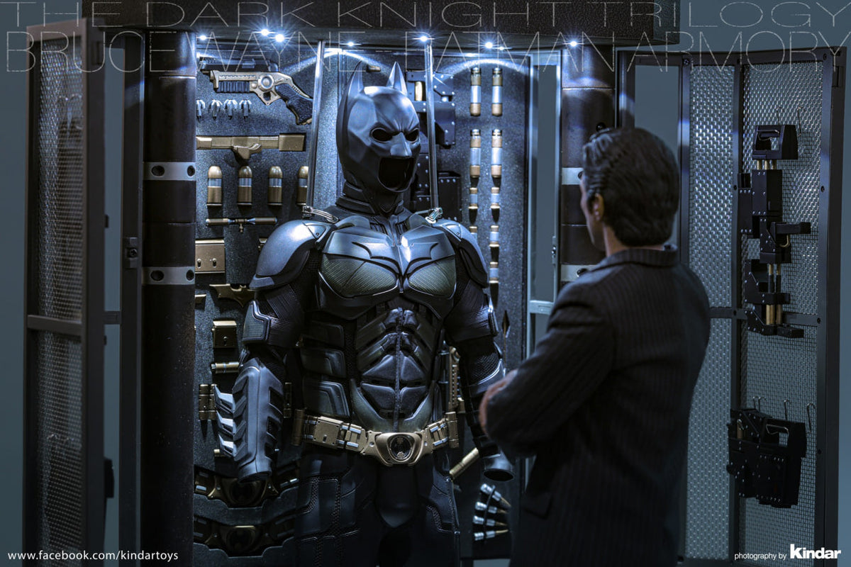 READY🔥Hot Toys MMS750 Batman The Dark Knight - 1/6th scale Batman Armory with Bruce Wayne (2.0) Collectible Set