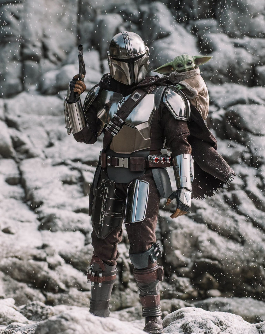 READY🔥Hot Toys MMS872 Star Wars: The Mandalorian & Grogu - The Mandalorian & Grogu Collectible Set (Deluxe Version)