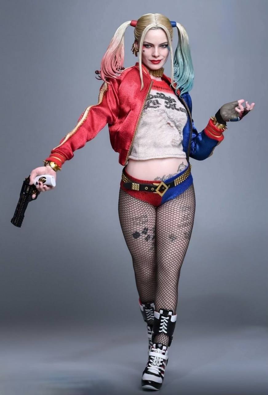 Preorder🔥Hot Toys MMS841B Suicide Squad 1/6th scale Harley Quinn Collectible Figure (Special Edition)