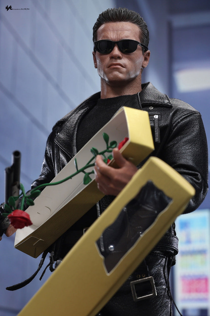 READY🔥Hot Toys MMS795 Terminator 2: Judgment Day 1/6th Scale T-800 (2.0) Collectible Figure
