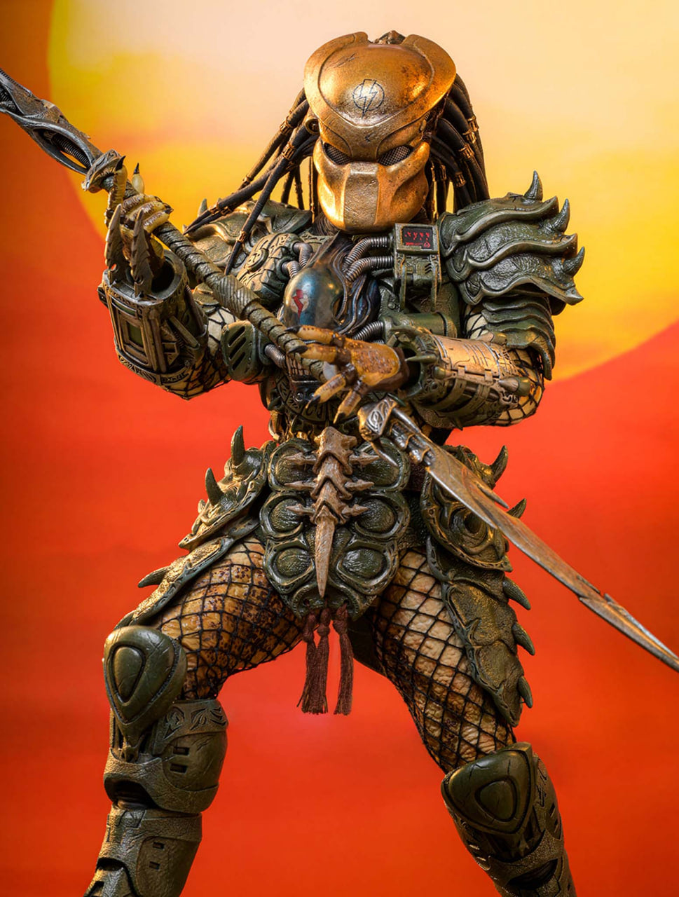 Preorder🔥Hot Toys CMS029B Predator 1/6th scale Broken Tusk Predator Collectible Figure (Special Edition)