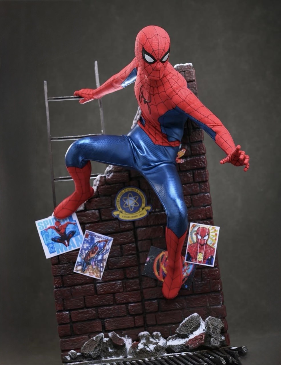 Preorder🔥Hot Toys MMS922 Spider-Man: No Way Home - Spider-Man (Final Swing Suit) (Deluxe Version) [Hot Toys Exclusive]