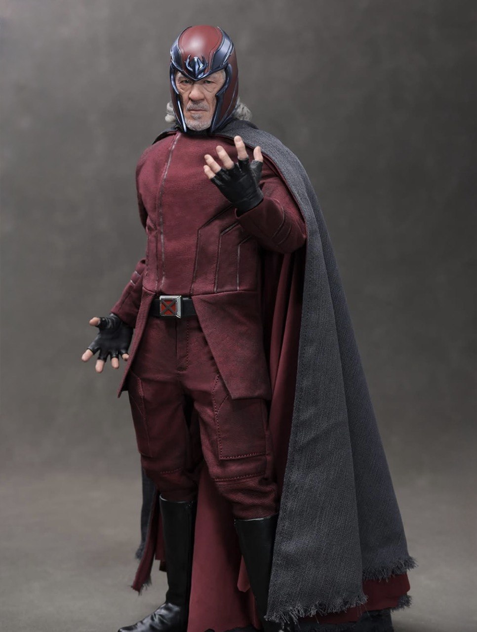 Preorder🔥Hot Toys MMS912 Avengers: Doomsday - 1/6th scale Magneto Collectible Figure