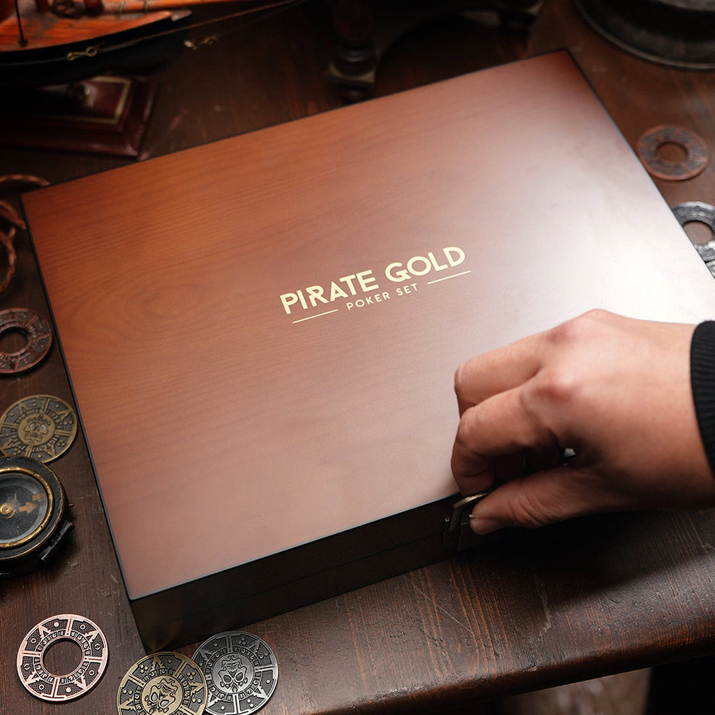 Pirate Gold: Bundle of Loot Poker Chip Set