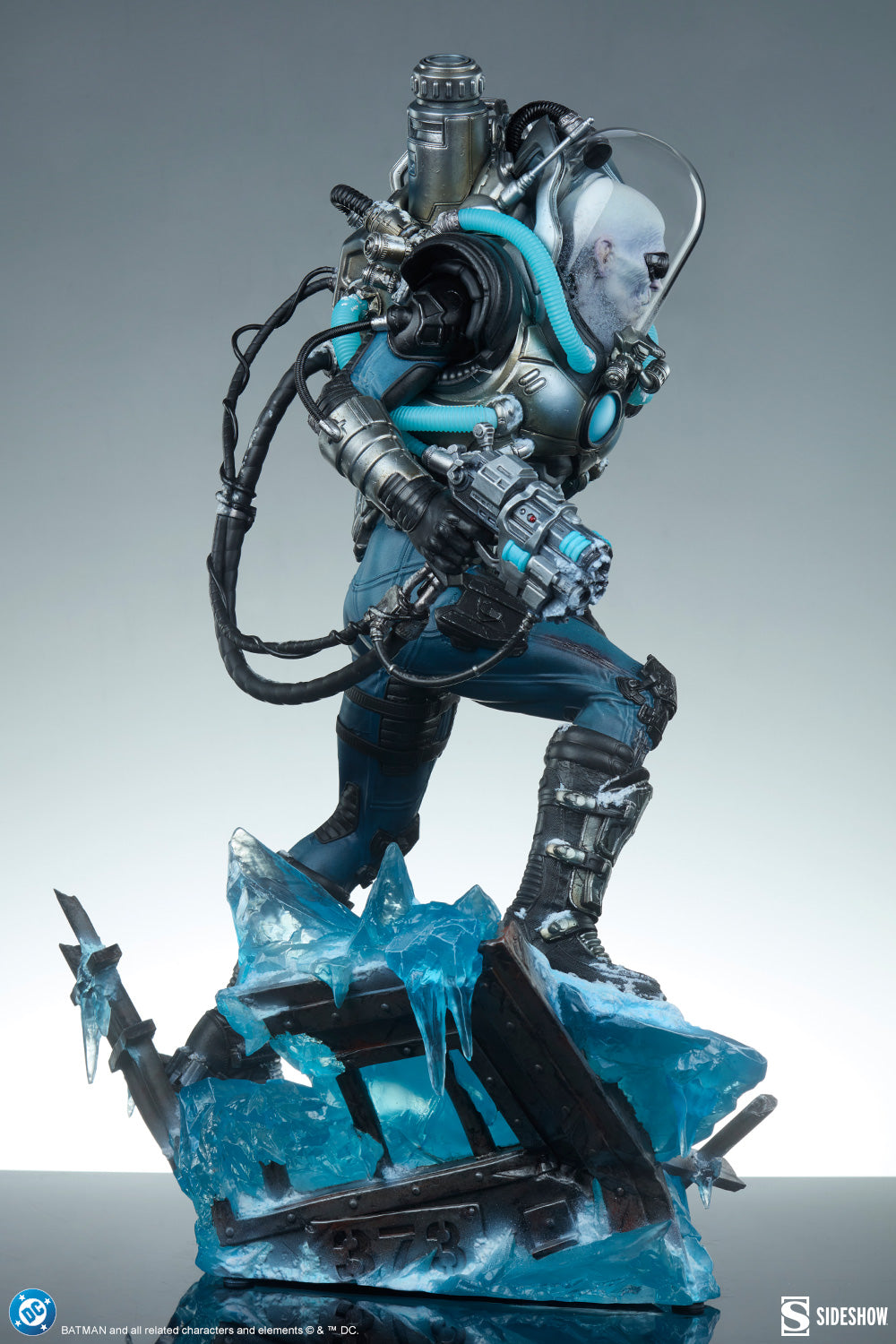 DC Comics: Mr. Freeze Premium Format Figure