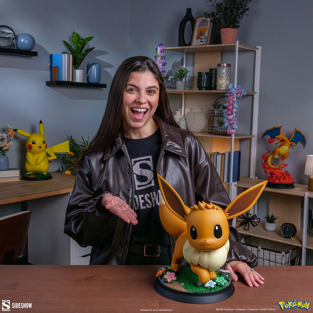 Pokémon: Eevee Life-Size Figure