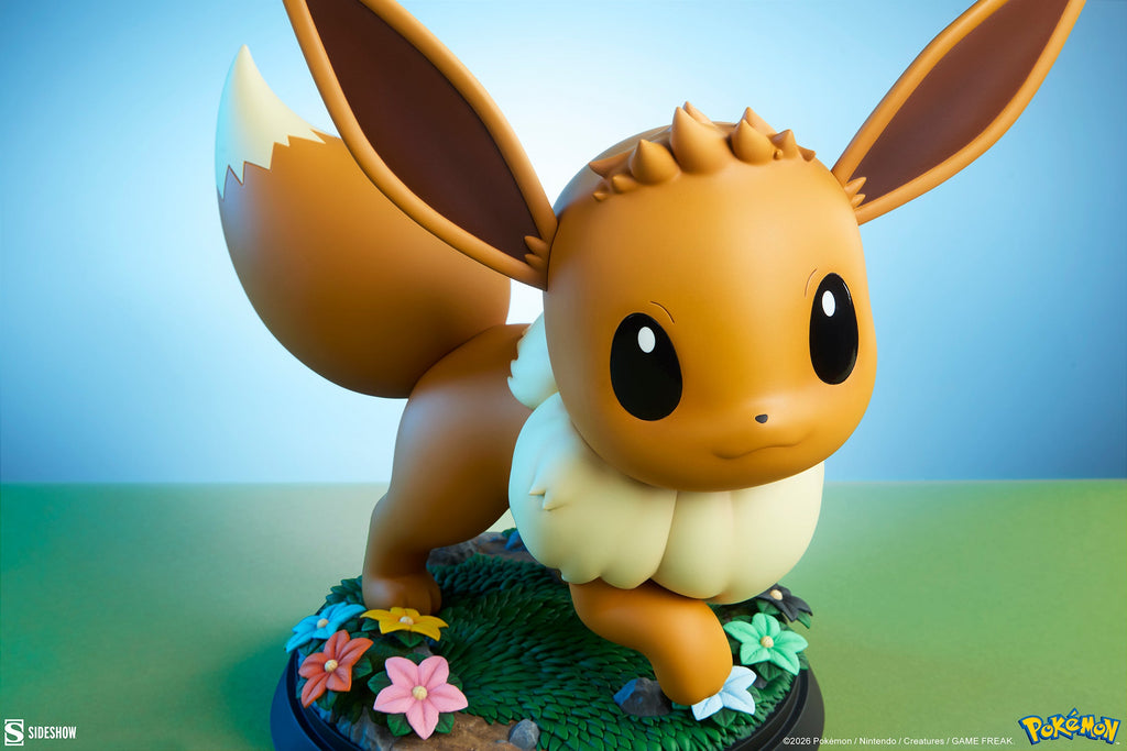 Pokémon: Eevee Life-Size Figure