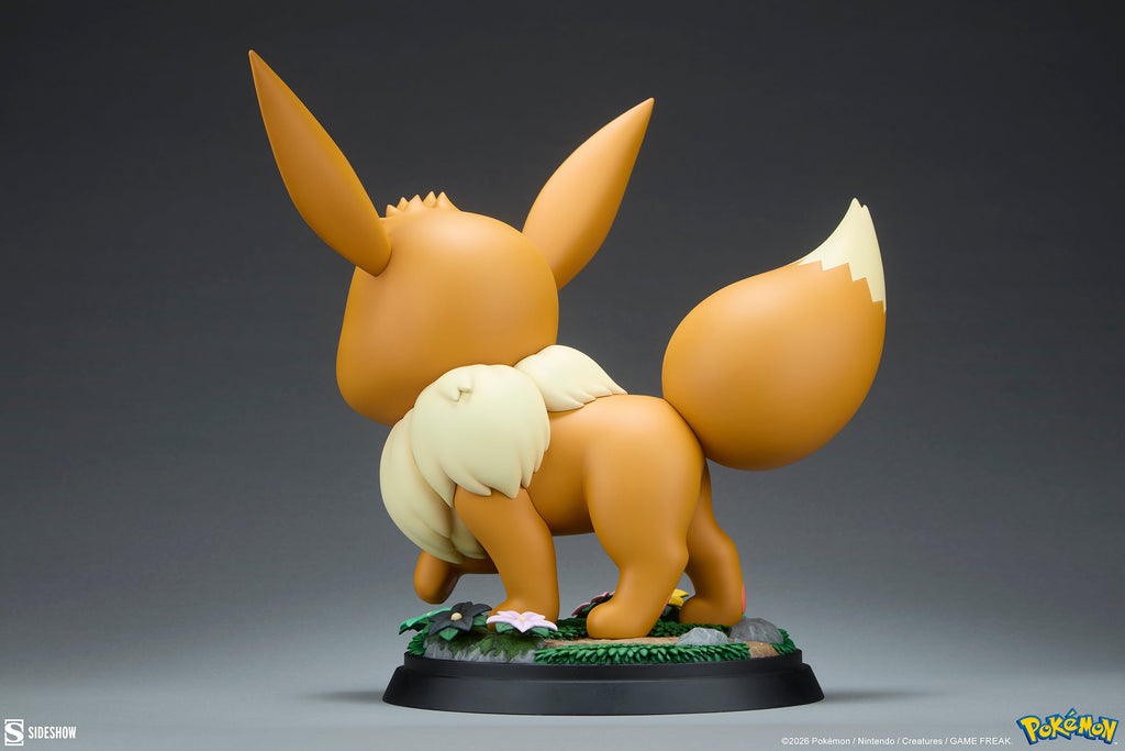Pokémon: Eevee Life-Size Figure