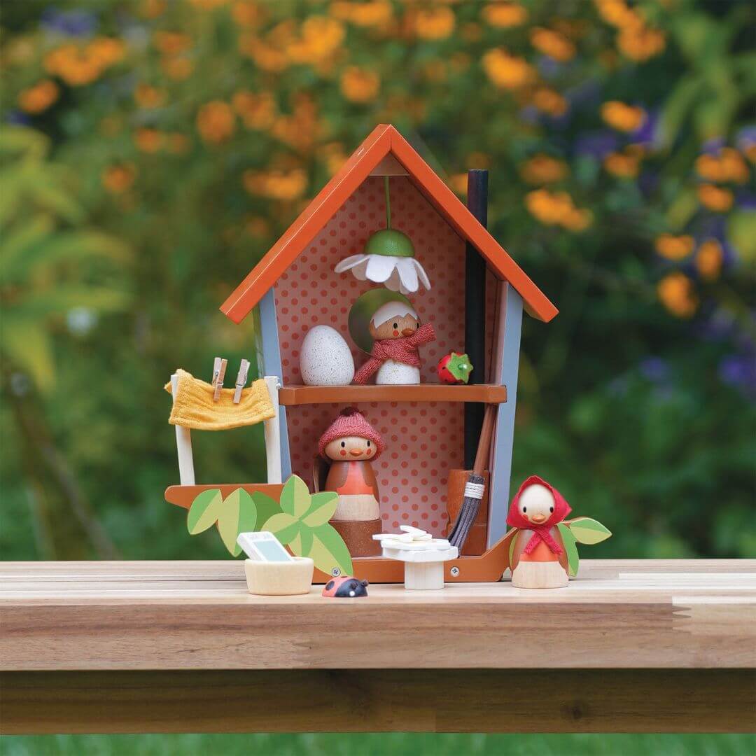Robin's Nest Dollhouse